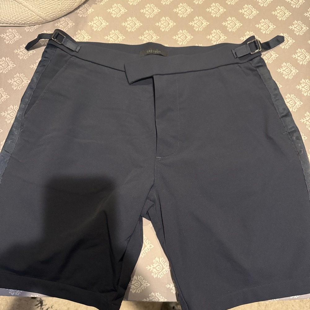 Greyson Rumson Shorts 32